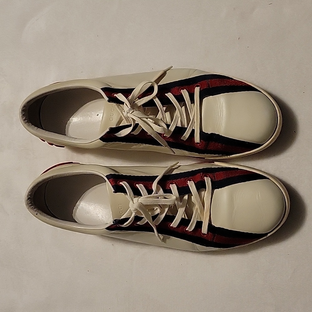 🔥🔥Mens GUCCI sneakers!!🔥🔥Great Condition.  Size 13